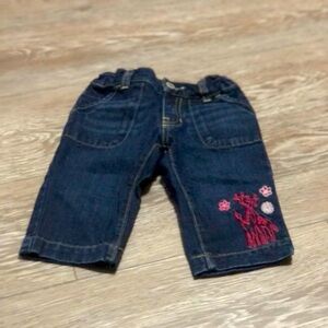 Girls Old Navy Denim Capris with Embroidered Zoo Animal Detail